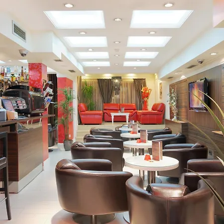 Ξενοδοχείο Garni Crystal