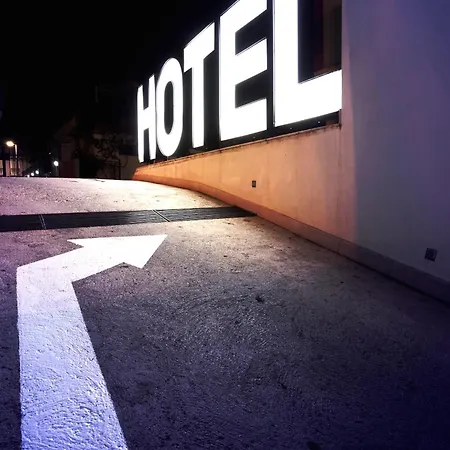 Garni Crystal Κράλιεβο