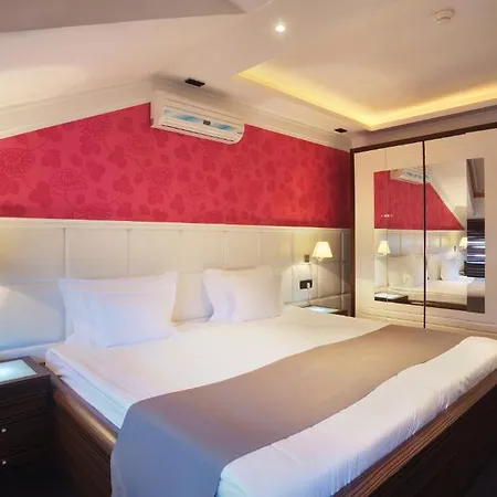 Hotel Garni Crystal