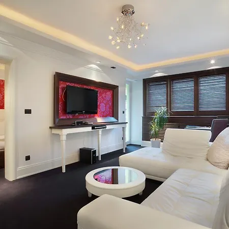 Hotel Garni Crystal