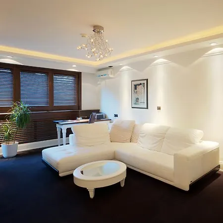 Hotel Garni Crystal